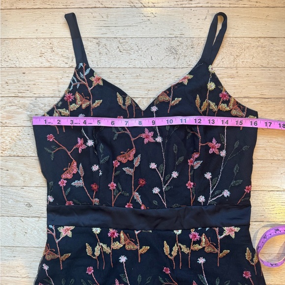 EMBROIDERED Tea-Length Cocktail / Prom Dress - Picture 13 of 17